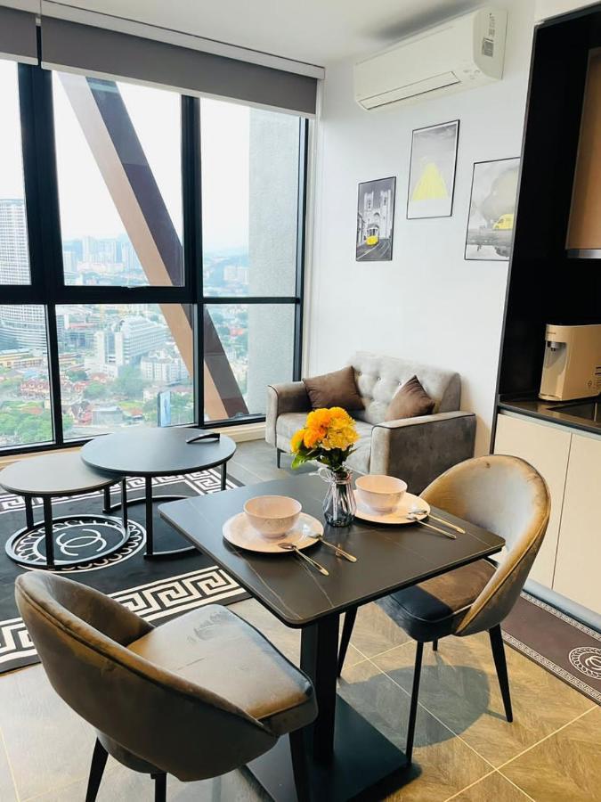 Scarletz Suites Klcc By Gc Luxury Suites Κουάλα Λουμπούρ Εξωτερικό φωτογραφία