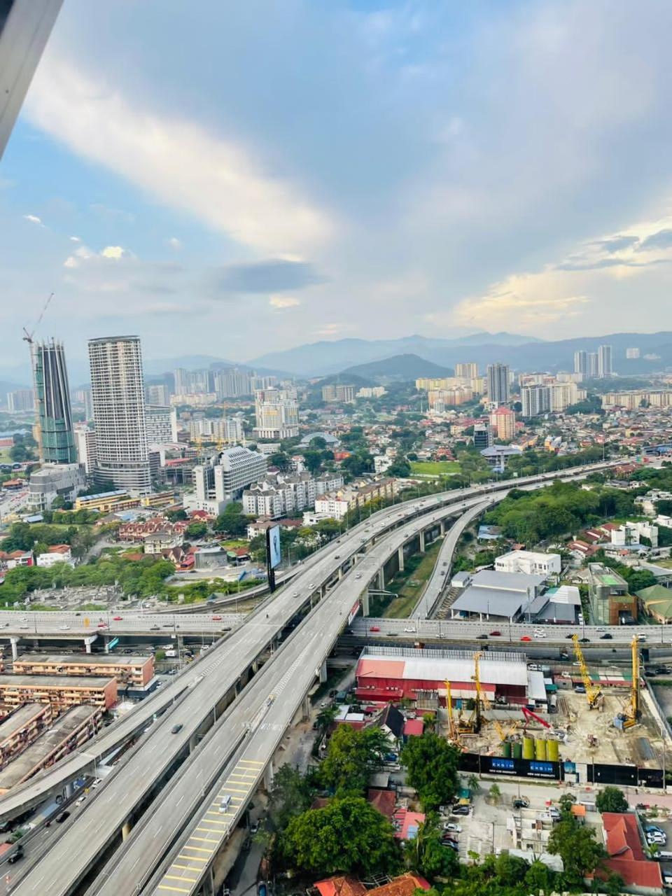 Scarletz Suites Klcc By Gc Luxury Suites Κουάλα Λουμπούρ Εξωτερικό φωτογραφία