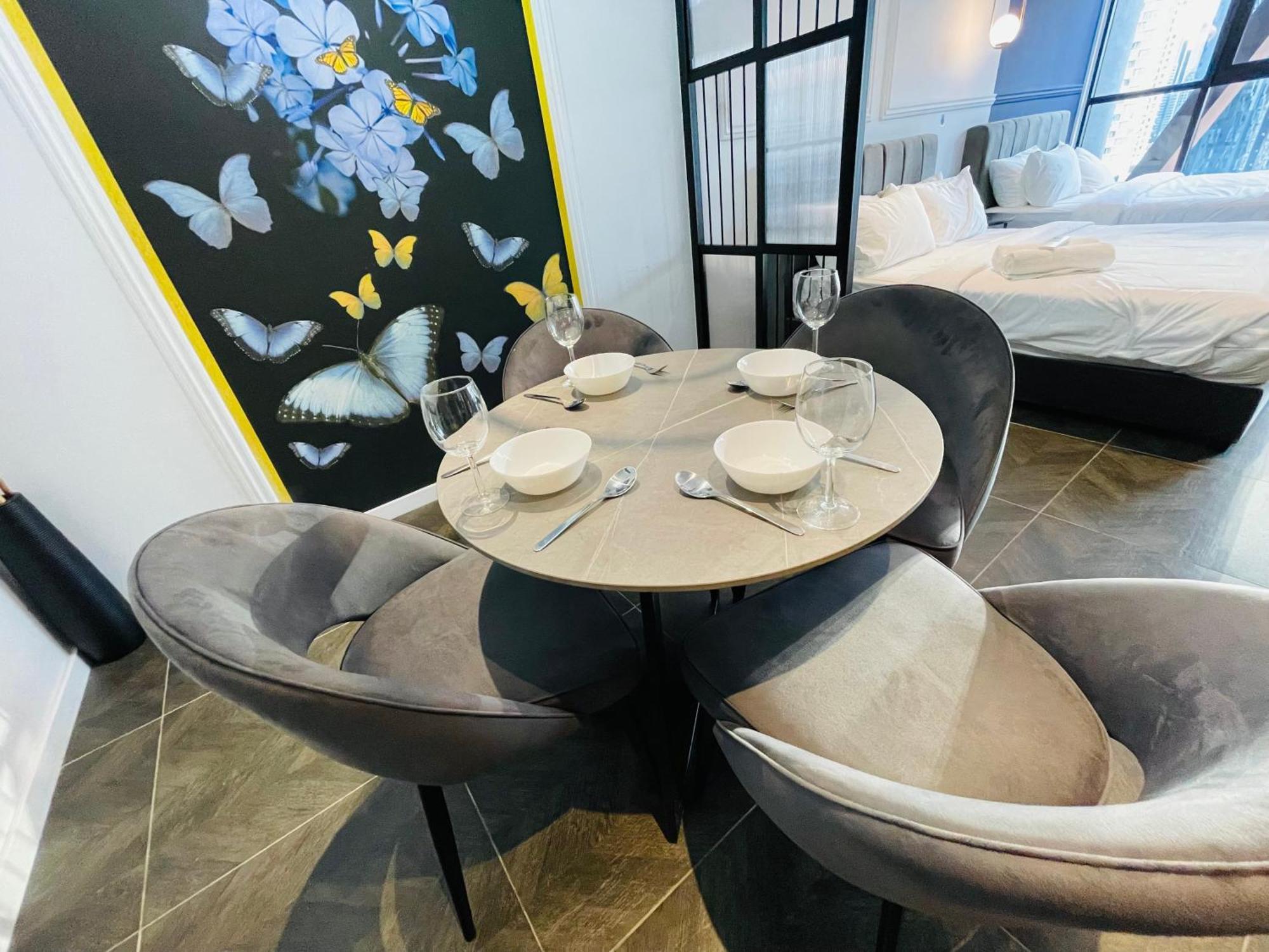 Scarletz Suites Klcc By Gc Luxury Suites Κουάλα Λουμπούρ Εξωτερικό φωτογραφία